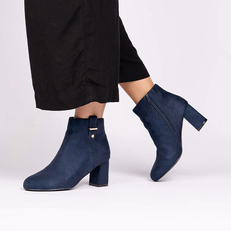 Billie Wide Fit Ankle Boots - Image 3